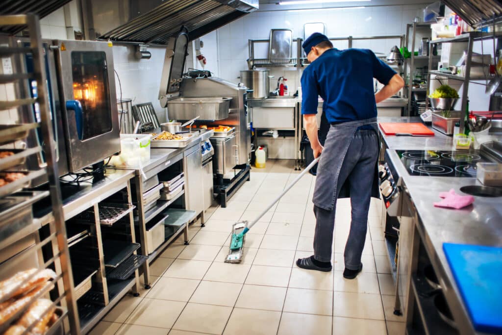 Commercial Restaurant Cleaner Makes,A,Damp,Kitchen,Cleaning